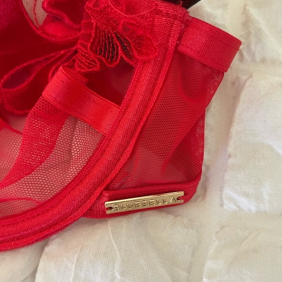 Bluebella Red Sabina lace suit NWOT - Picture 8 of 14